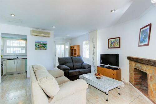 Casa Villa Requesens 139- Barneda Premium