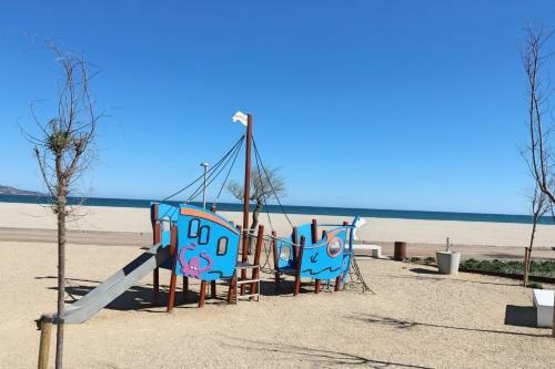 Peni 168 Empuriabrava