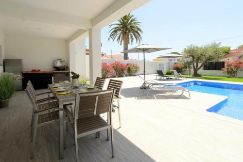 Villa Leon Inmo Carmanso 68 - 12262