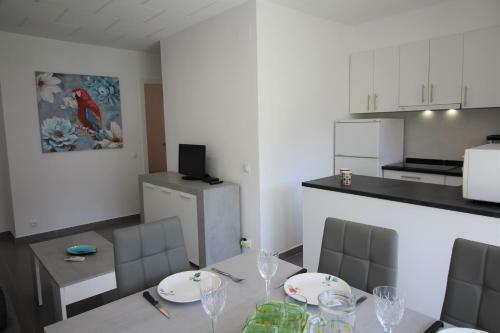 Basic Comfort Apartment Gran Reserva 4