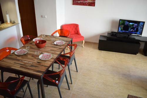 Apartamento Cerca Playa Con Piscinas Comunitarias Ref 305