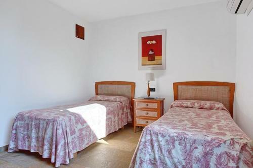 Punta Prima Villa Sleeps 6 With Pool Air Con And Wifi