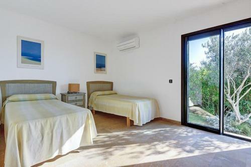 Punta Prima Villa Sleeps 6 With Pool Air Con And Wifi
