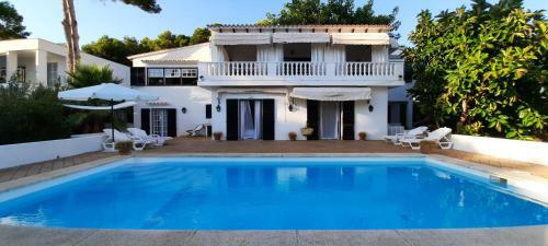 G3 - Chalet Con Gran Porche Y Piscina Privada