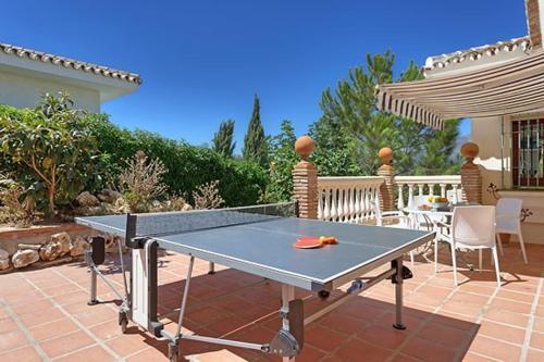 La Cala de Mijas Villa Sleeps 7 Pool Air Con Wifi