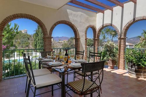 La Cala de Mijas Villa Sleeps 7 Pool Air Con Wifi