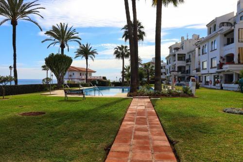 Lets In The Sun Los Flamingos Apartment