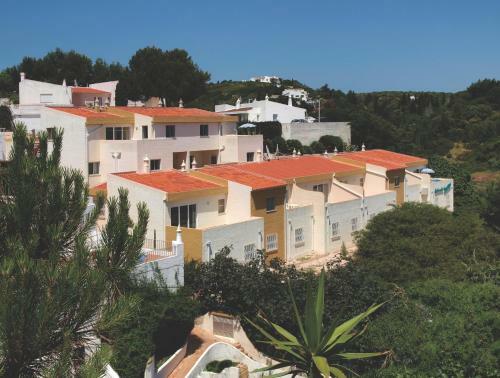 Seaview Apartments