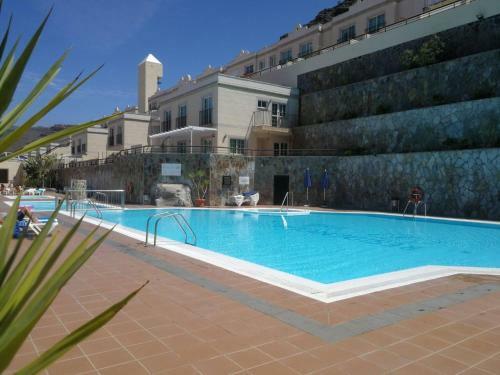 Apartment With Jacuzzi And Pool Access