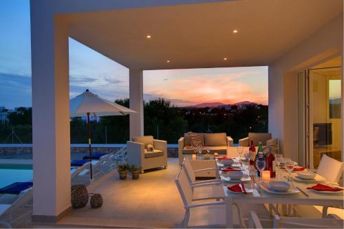 Cala D'or Villa Sleeps 6 With Pool And Air Con