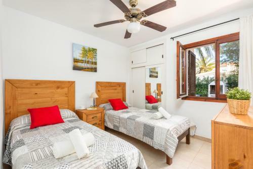 San Jaime Mediterraneo Villa Sleeps 8 With Pool