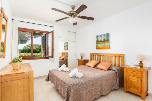 San Jaime Mediterraneo Villa Sleeps 8 With Pool