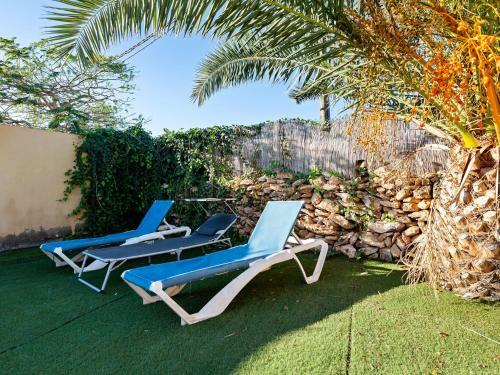 Spacious Holiday Home In Antigua With Swimming Pool