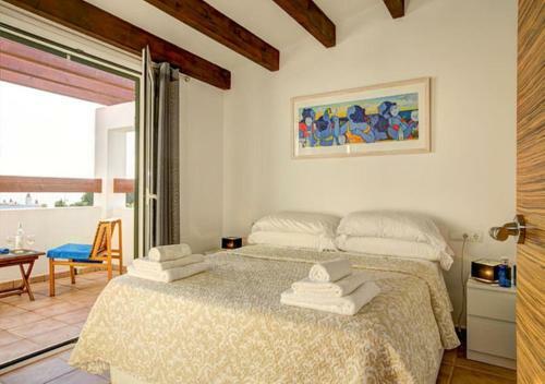 Villa Sargantana Negra / Pamelas