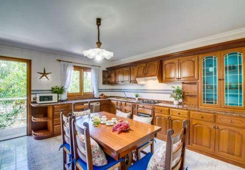 Playa de Muro Villa Sleeps 8 With Air Con