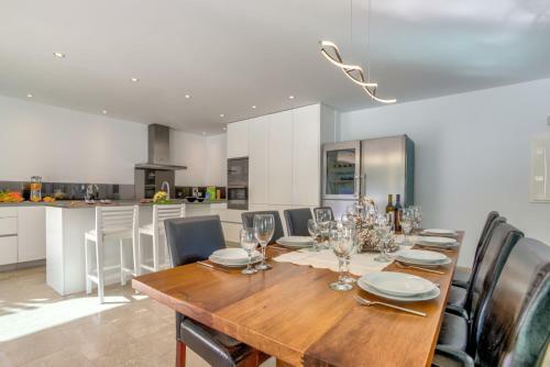 Extravagant Pollensa Villa Casa Lesplendor 4 Bedrooms Pool Table Modern Design