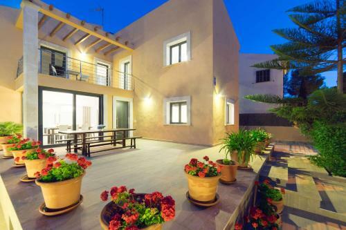 Sant Vicent de Sa Cala Villa Sleeps 8 Pool Air Con