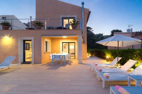 Sant Vicent de Sa Cala Villa Sleeps 8 Pool Air Con