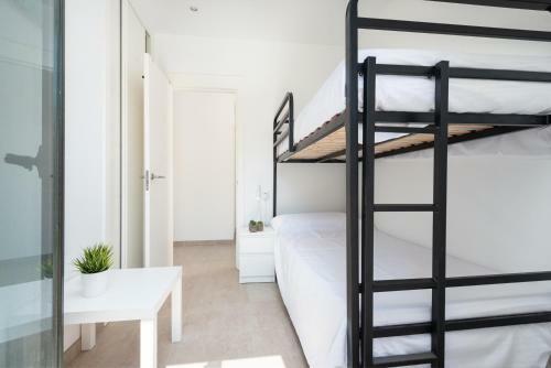 Apartamento Mirador Blue G - Cala Sant Vicen�