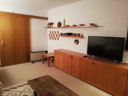 Apartamento Estudio Zona Media Baja Con Garaje