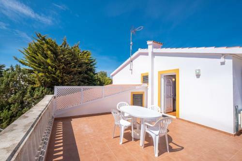 Apartamento Con Terraza Privada En Calan Bosch-c8