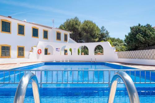 Apartamento Con Terraza Privada En Calan Bosch-c8