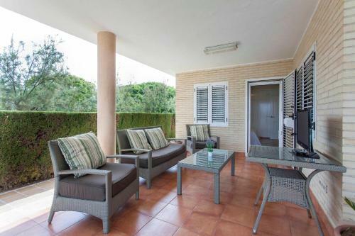 Apartup Canet Beachfront House