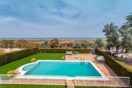 Apartup Canet Beachfront House