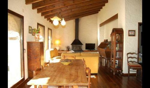 Sant Pau de Seguries Villa Sleeps 14 With Pool