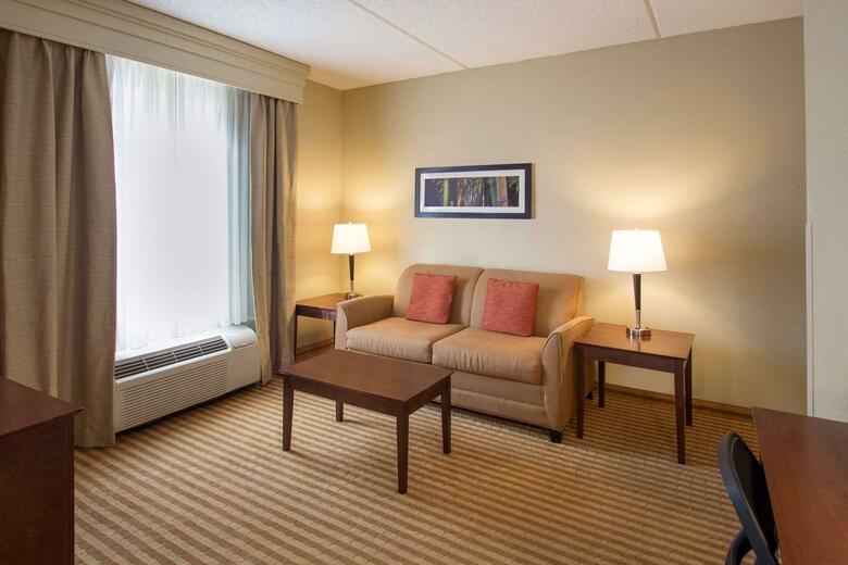 Hotel Comfort Suites Universal Studios Area