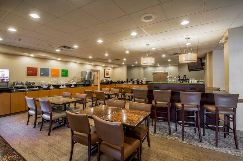 Hotel Comfort Suites Universal Studios Area