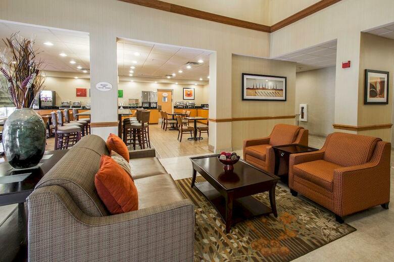 Hotel Comfort Suites Universal Studios Area