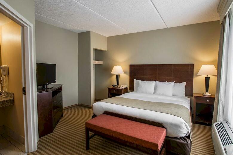 Hotel Comfort Suites Universal Studios Area