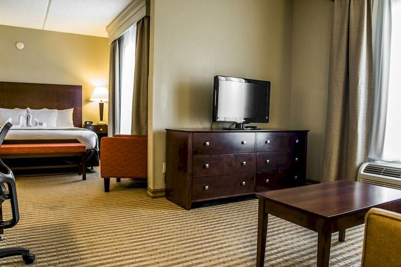 Hotel Comfort Suites Universal Studios Area