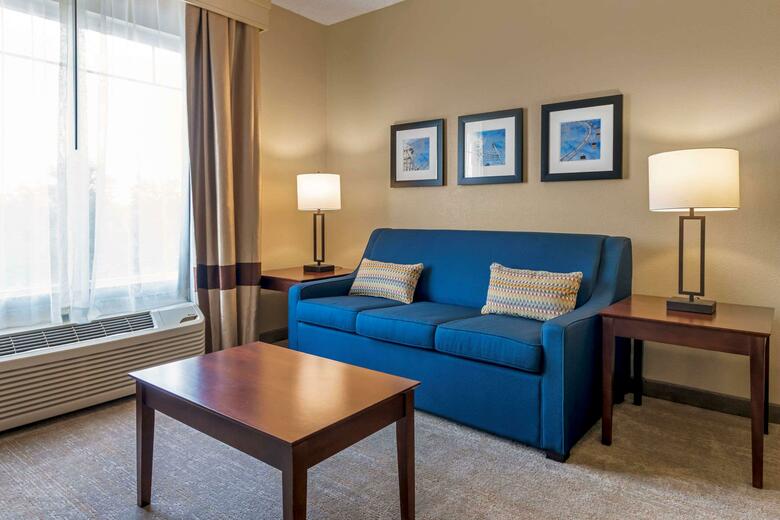 Hotel Comfort Suites Universal Studios Area