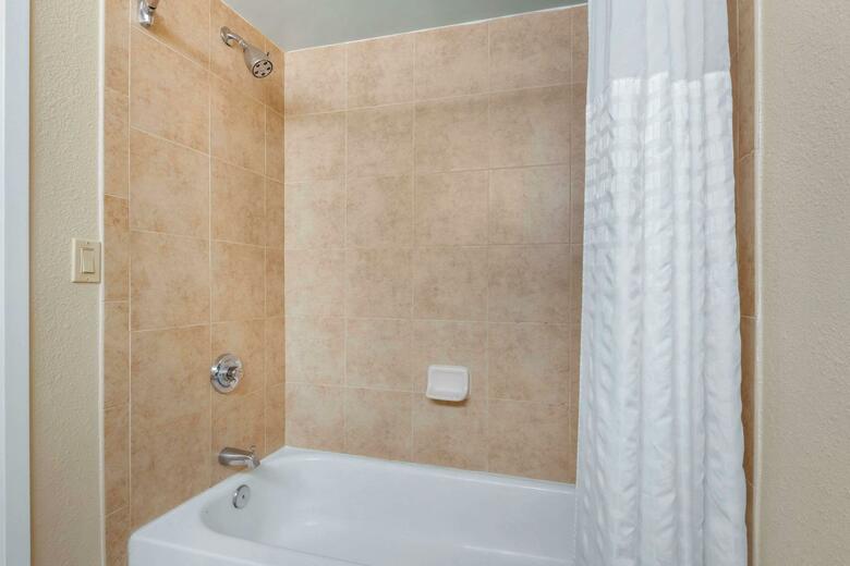 Hotel Comfort Suites Universal Studios Area