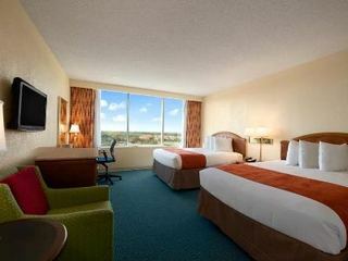 Ramada Gateway Hotel And Inn