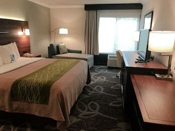 Hotel Comfort Inn & Suites