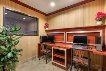 Hotel Comfort Inn & Suites