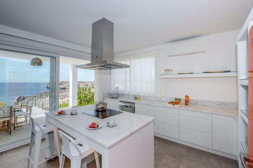 Aguamarina 4 Bedroom Villa, Cala'n Forcat