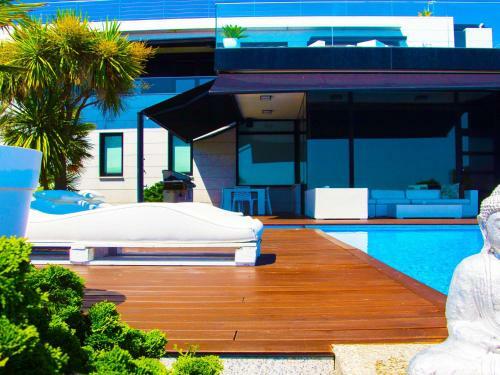Panoramic Sea View Villa In Sanxenxo With Pool