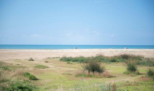 R107 Beachfront Apartment In Calafell