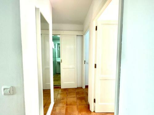Apartamento Con Dos Dormitorios, Cerca de La Playa En Los Cancajos