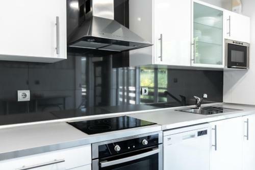 Sukarrieta Apartment By People Rentals