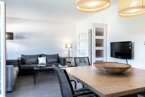 Sukarrieta Apartment By People Rentals