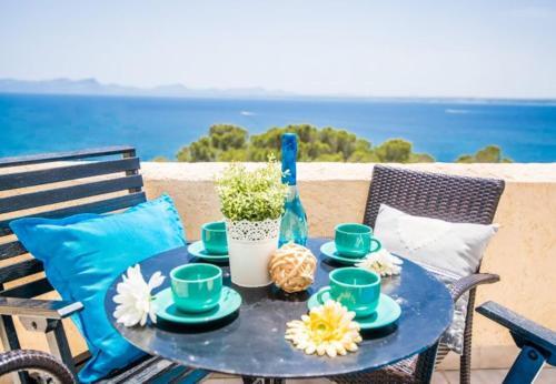 Alcanada Holiday Home Sleeps 5 With Pool And Air Con