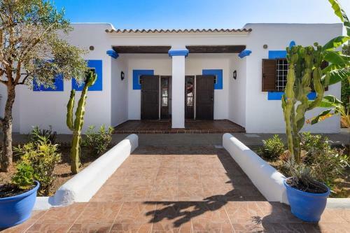 Villa Miguel