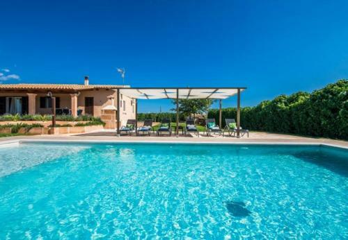 Sa Pobla Villa Sleeps 6 With Pool Air Con And Wifi