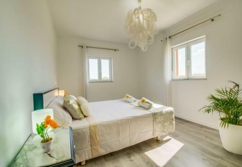 Sa Pobla Villa Sleeps 6 With Pool Air Con And Wifi