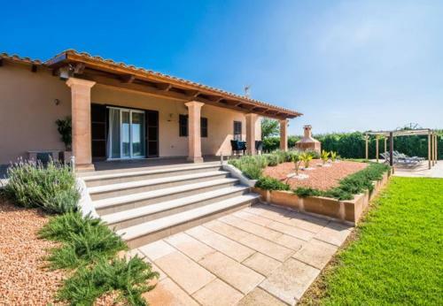 Sa Pobla Villa Sleeps 6 With Pool Air Con And Wifi
